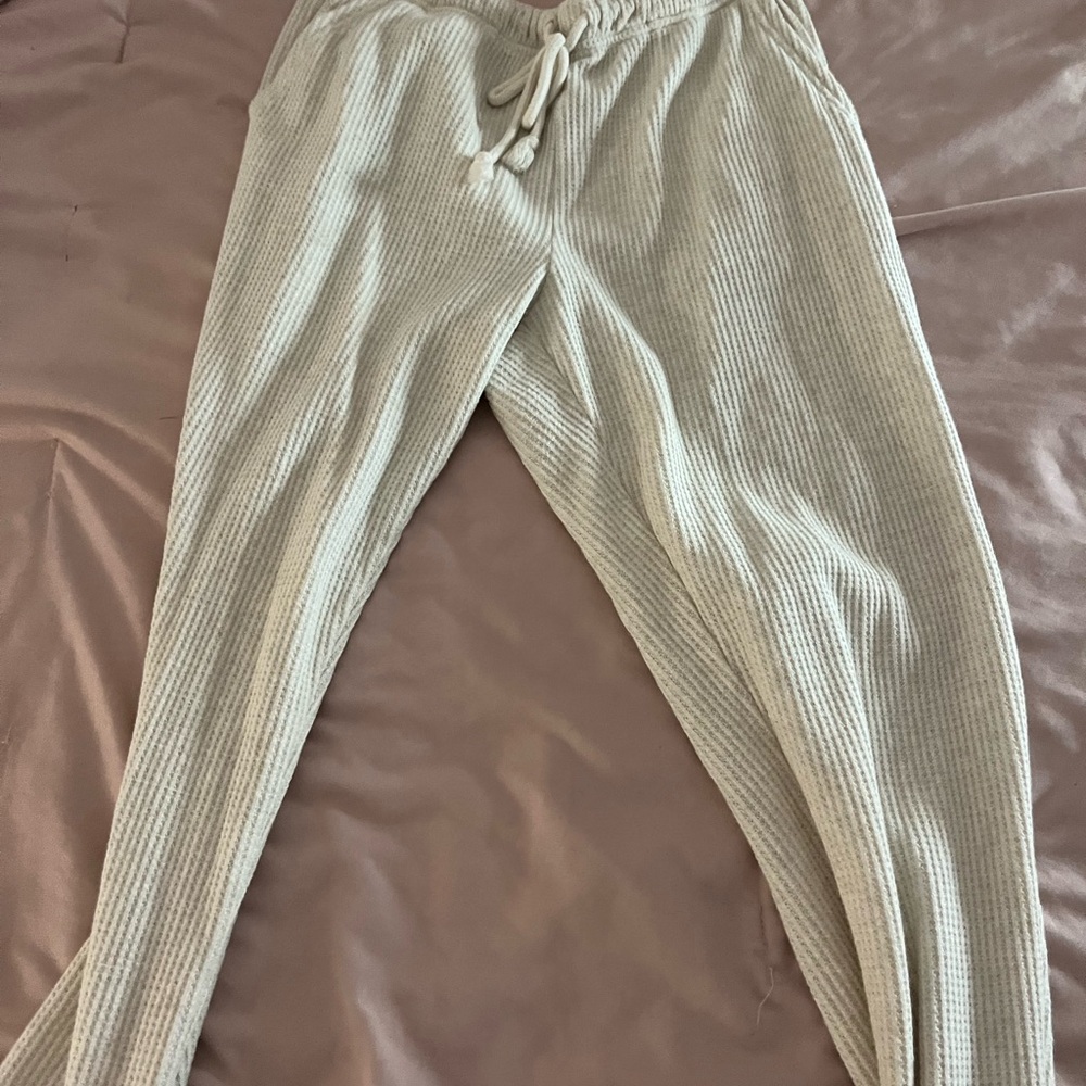 Aerie Cream Jogger Sweatpants with Elastic Cuffs